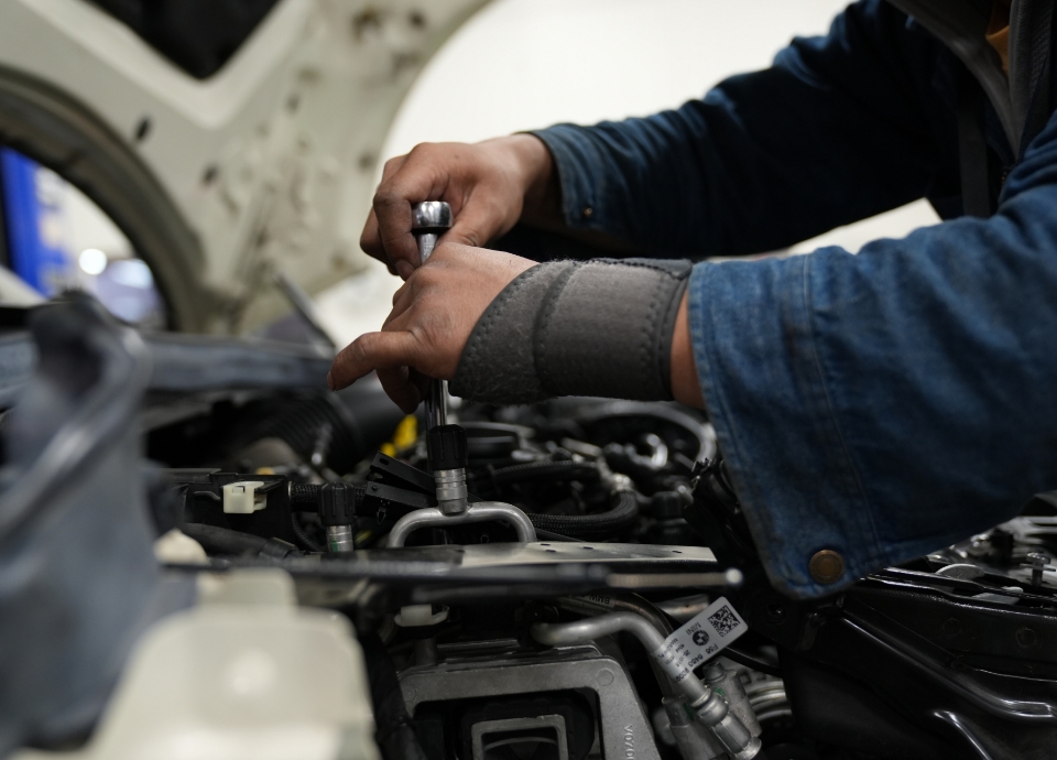 国家資格整備士による確かな技術と丁寧な点検