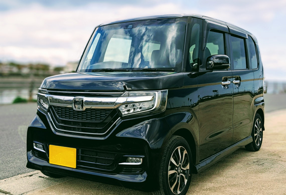 通勤や街乗りに便利な軽自動車